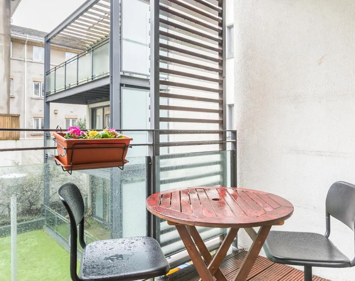 Bright, Spacious City Centre Apt 더블린 0*,