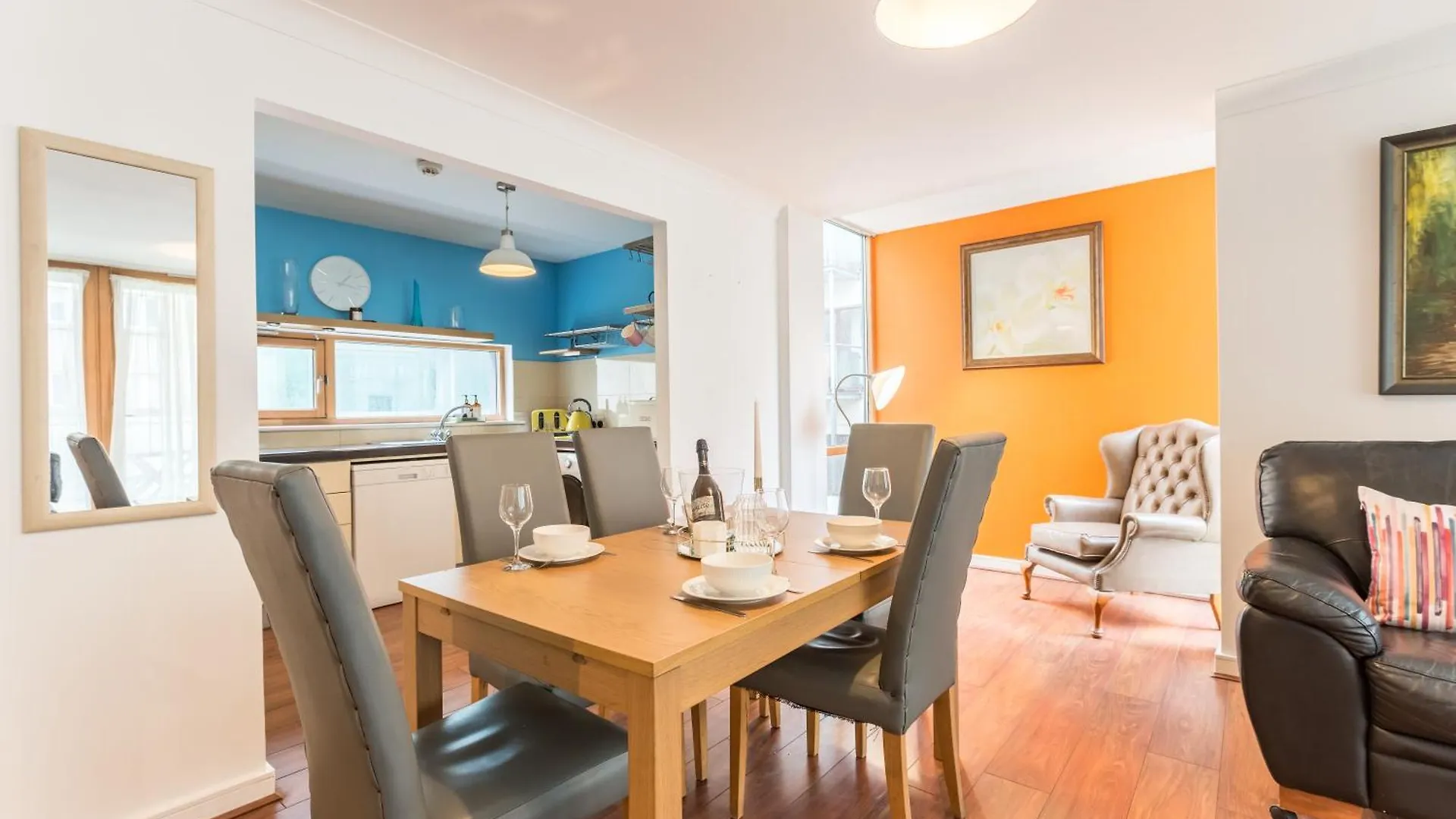 Bright, Spacious City Centre Apt 더블린 0*,  아일랜드