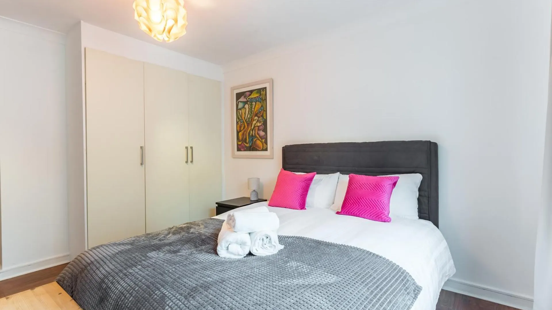 Apartment Bright, Spacious City Centre Apt Dublin