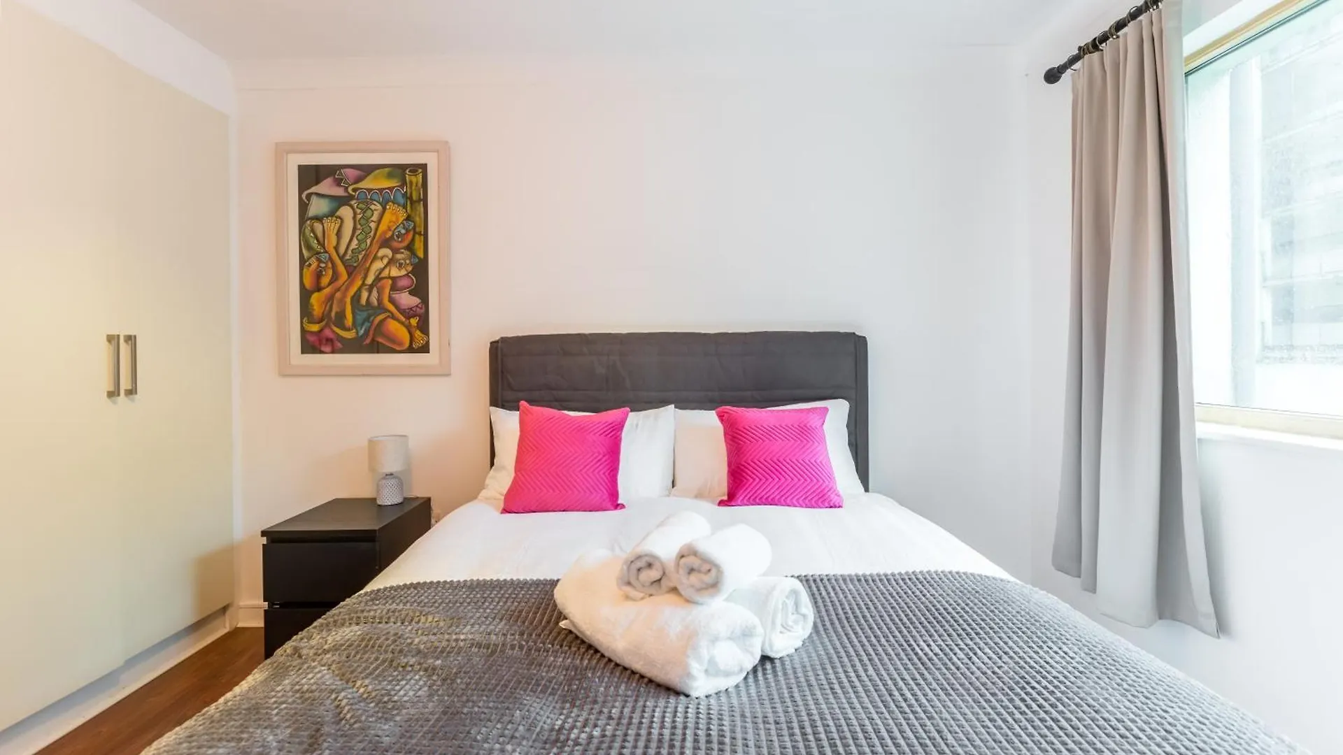 Apartment Bright, Spacious City Centre Apt Dublin Ireland