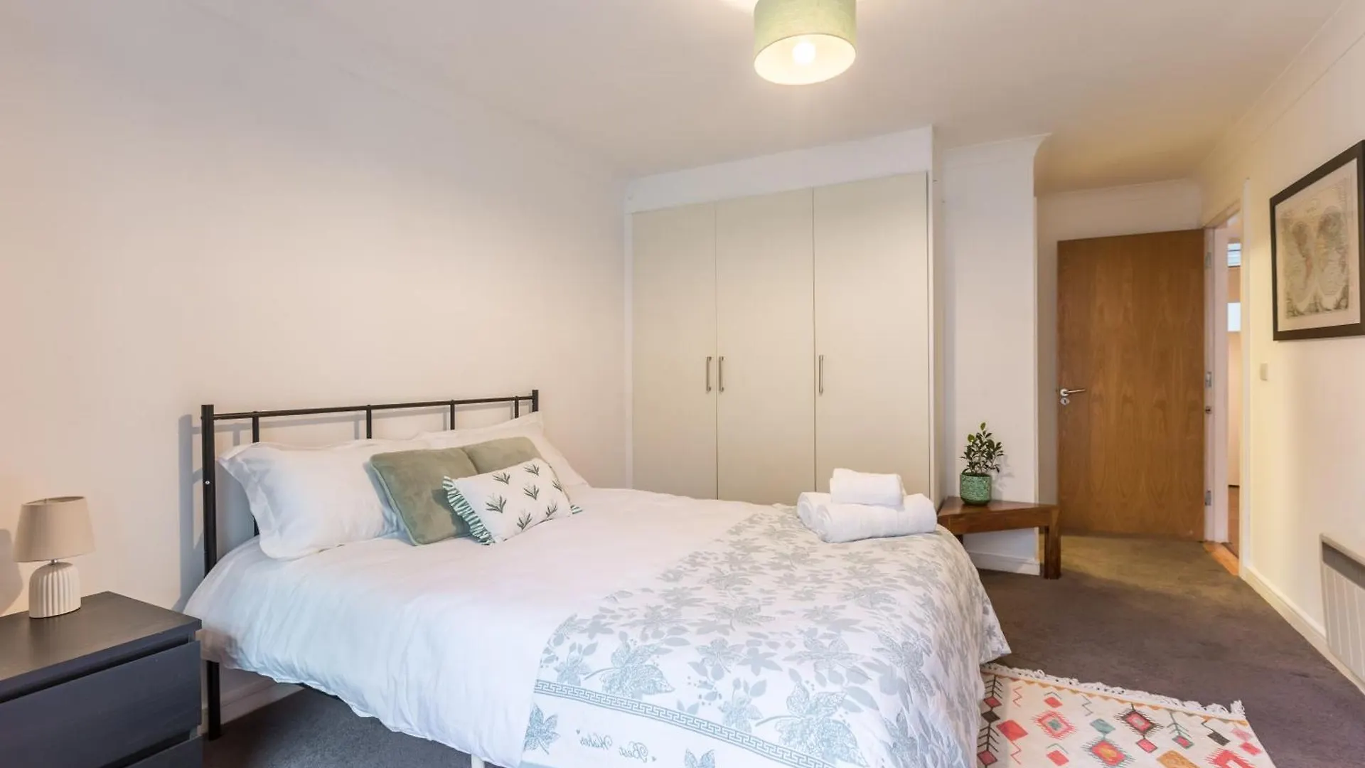 Bright, Spacious City Centre Apt 더블린 0*,  아일랜드